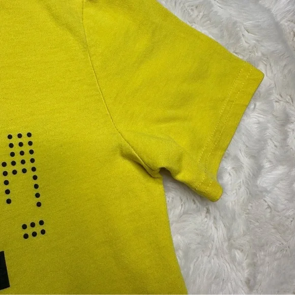 Pokémon T-Shirt Yellow & Black Size 6 - Picture 6 of 16